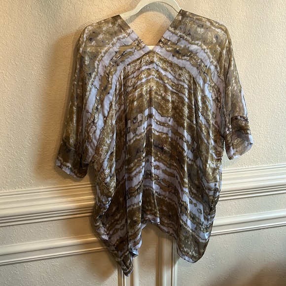 Fifteen Twenty 100% Silk Double V-Neck Top — Gold & Silver Marbled Print - Picture 8 of 9